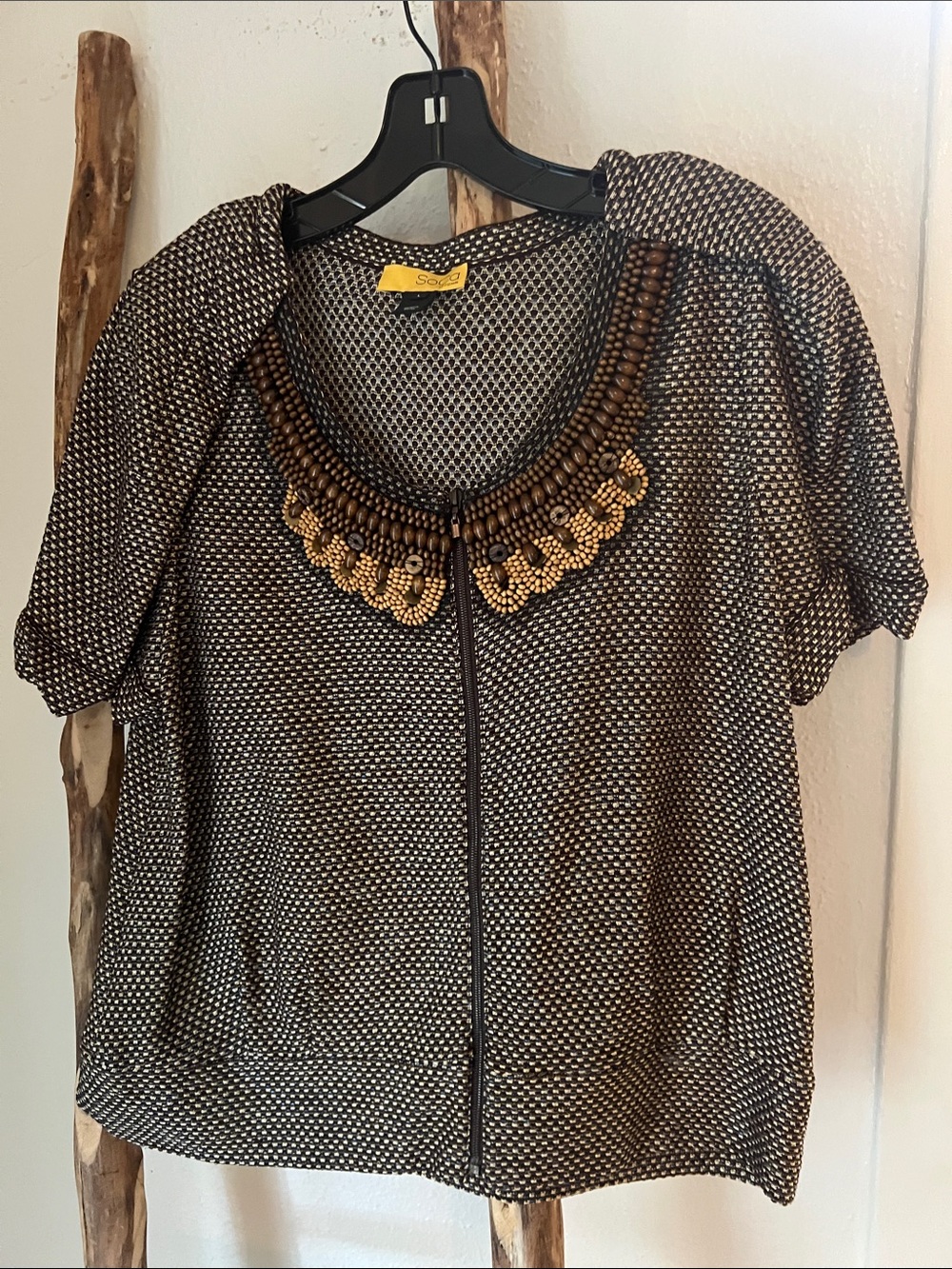 St. John SoCa Brown Tan Cream Wood Beaded Scoop-Neck Zip Front Short Sleeve Top